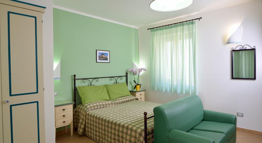 Agriturismo Torre Dei Preti ペスキチ 部屋 写真