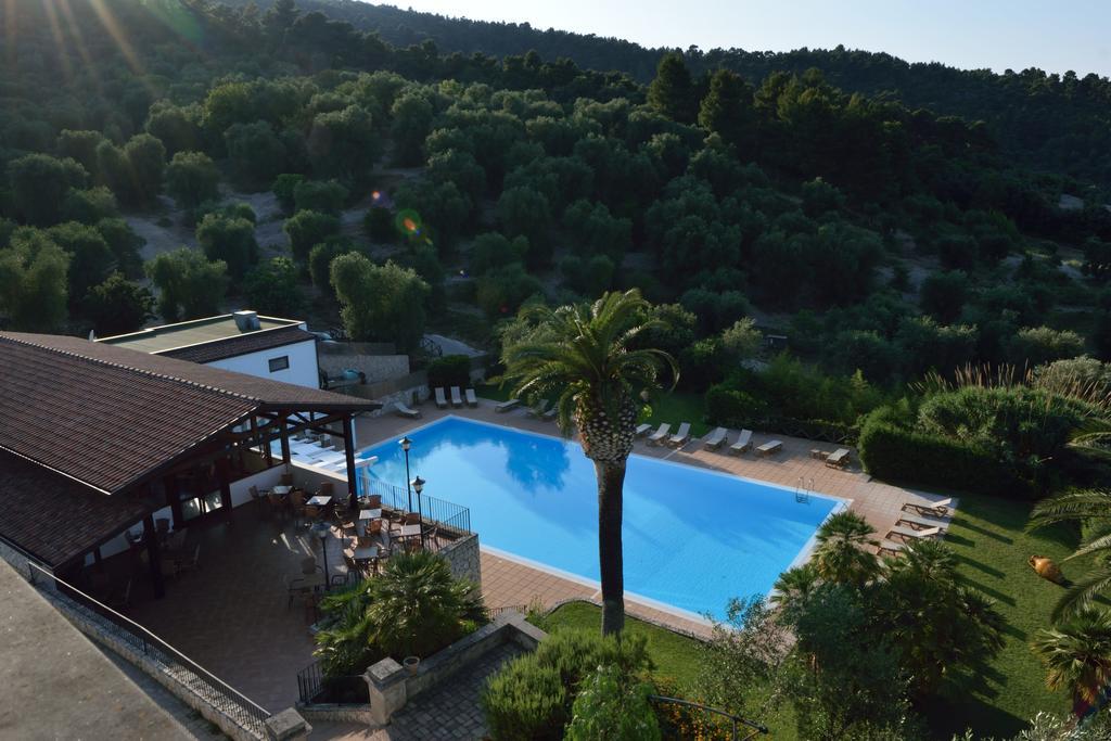 Agriturismo Torre Dei Preti ペスキチ エクステリア 写真