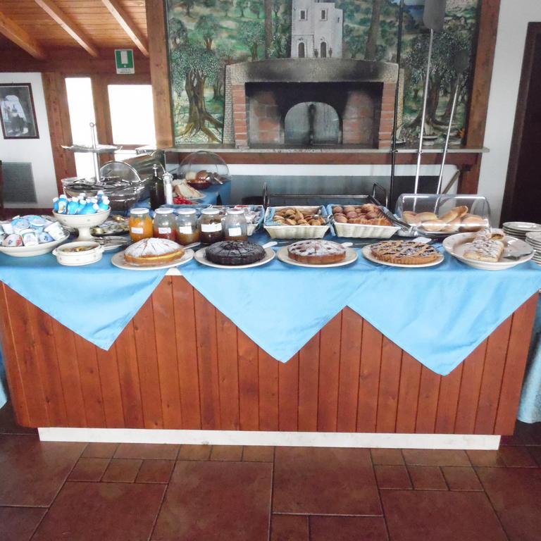 Agriturismo Torre Dei Preti ペスキチ エクステリア 写真